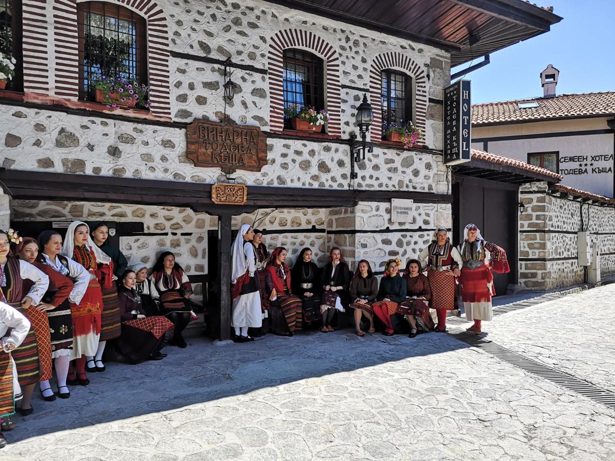 Todeva House Hotel&Tavern Bansko Buitenkant foto